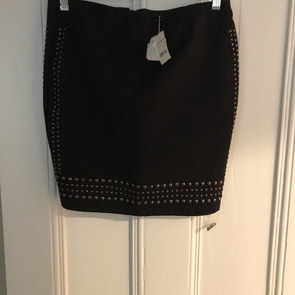 Brand new with tags size s/p.. it’s a beauty